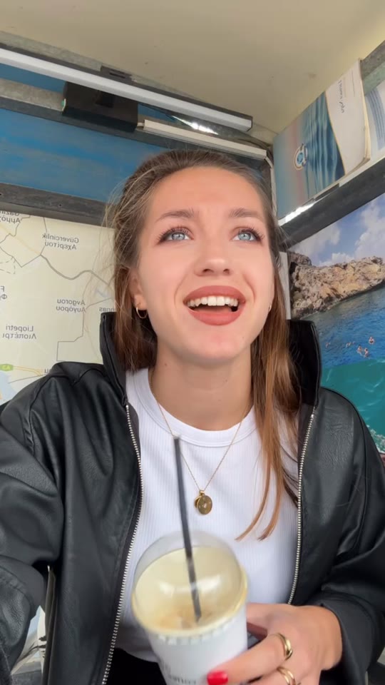Creator reacting