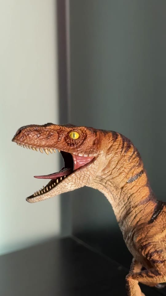 Raptor statue